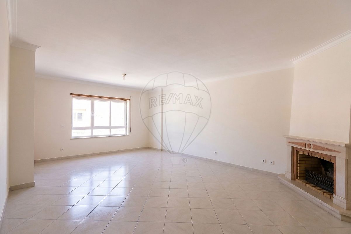 Apartamento T3 à venda em Sintra