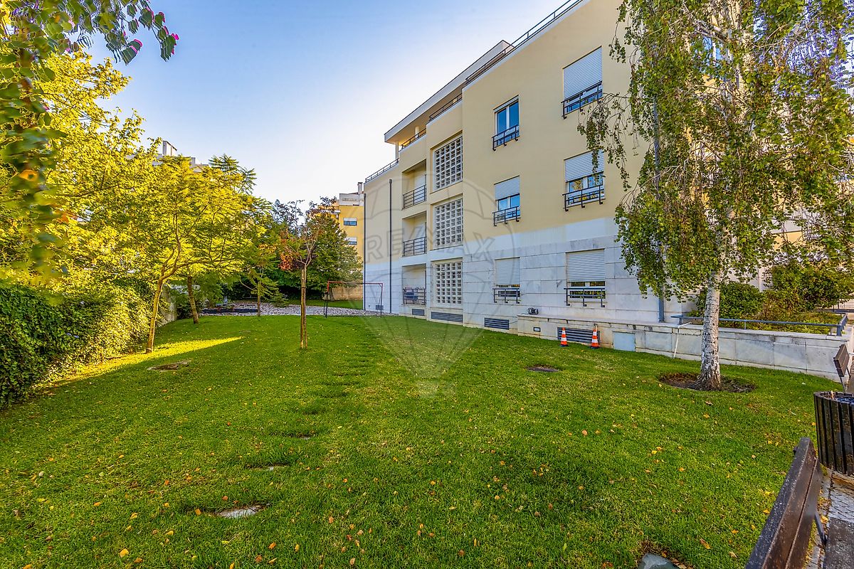 Apartamento T2 para arrendar em Cascais