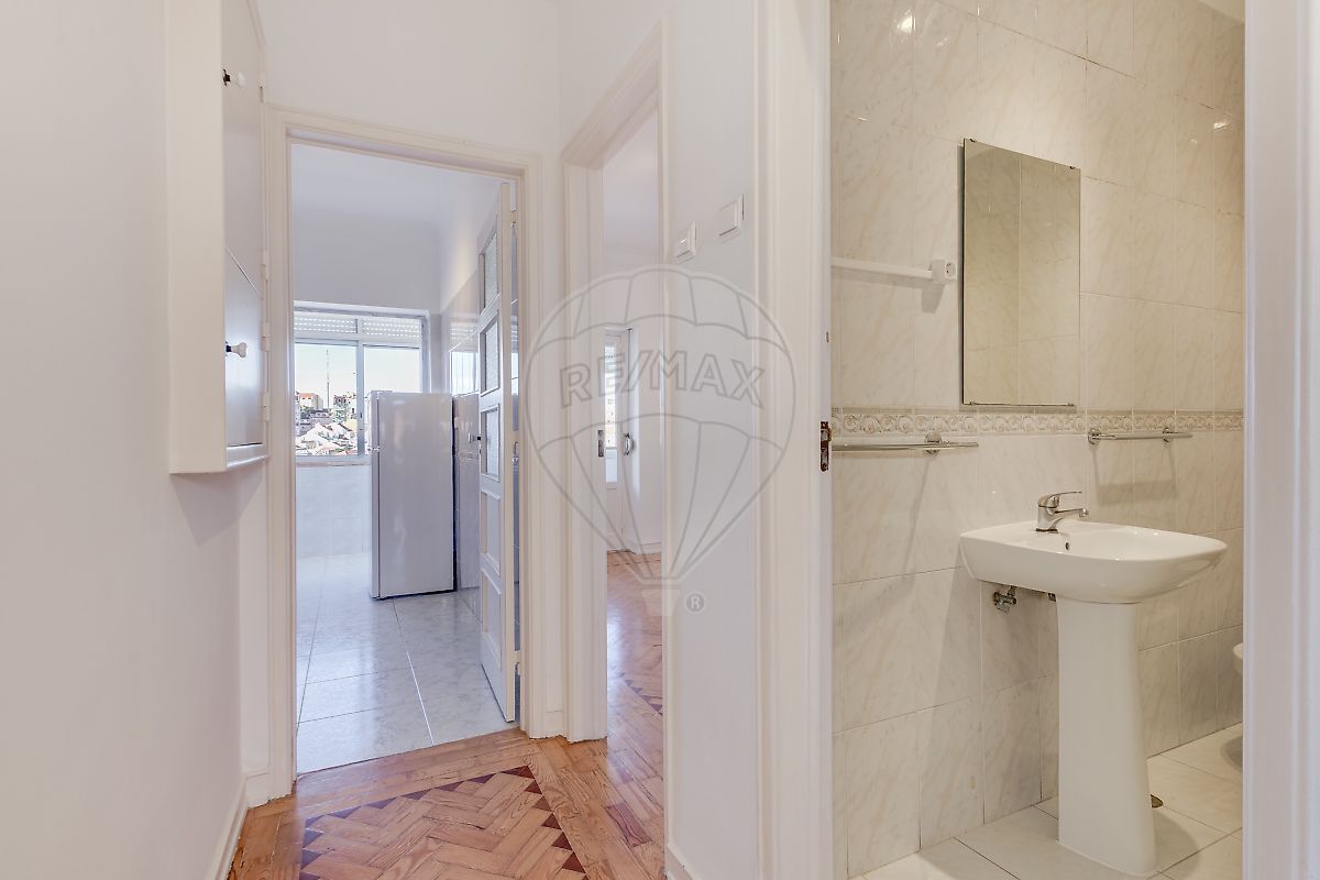 Apartamento T2 à venda em São Vicente, Lisboa — foto 2