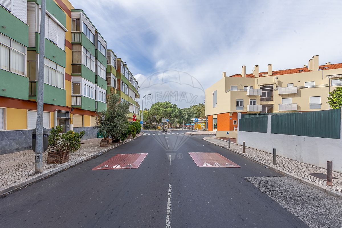 Apartamento T2 à venda em Carnaxide e Queijas, Oeiras — foto 24