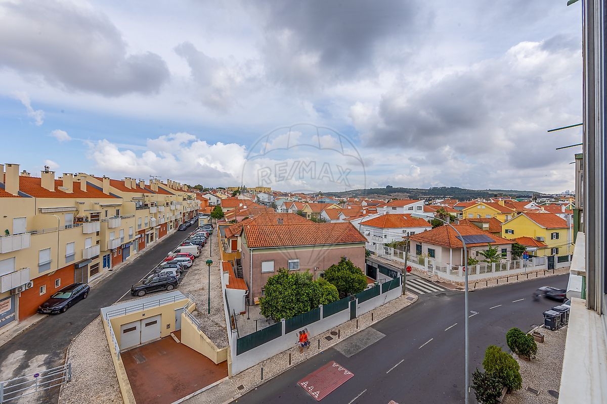 Apartamento T2 à venda em Carnaxide e Queijas, Oeiras — foto 10