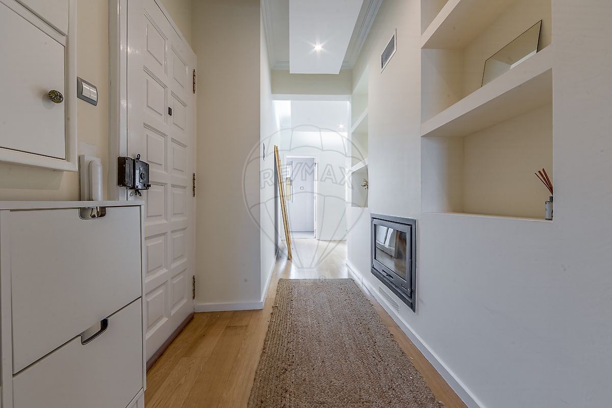 Apartamento T2 à venda em Carnaxide e Queijas, Oeiras — foto 4