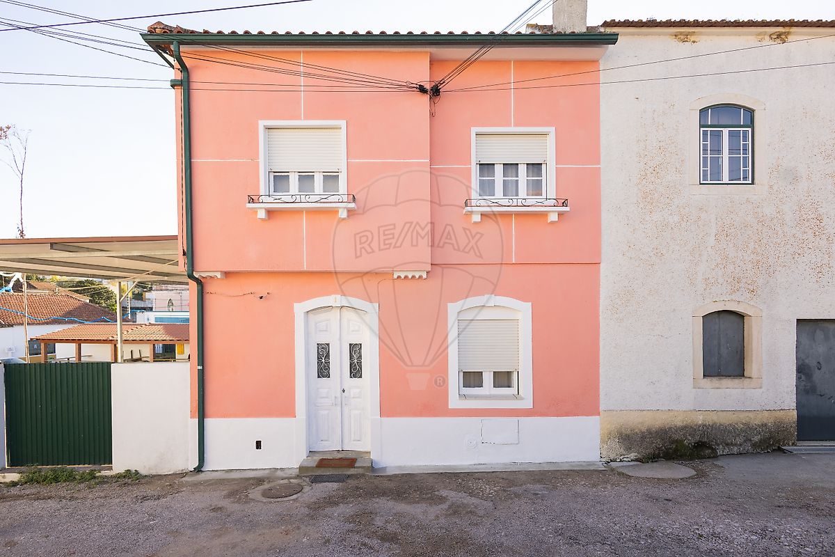 Moradia - Brogueira, Parceiros de Igreja e Alcorochel, Torres Novas, Santarém