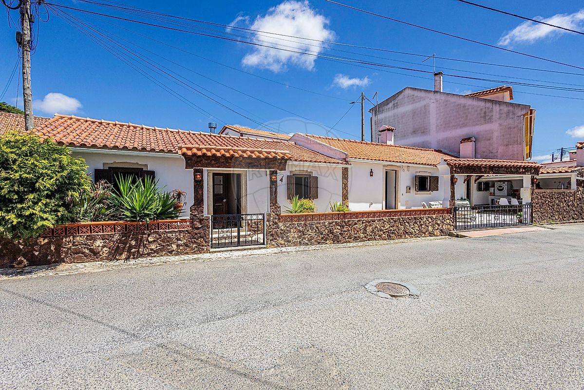Moradia - São Bartolomeu dos Galegos e Moledo, Lourinhã, Lisboa