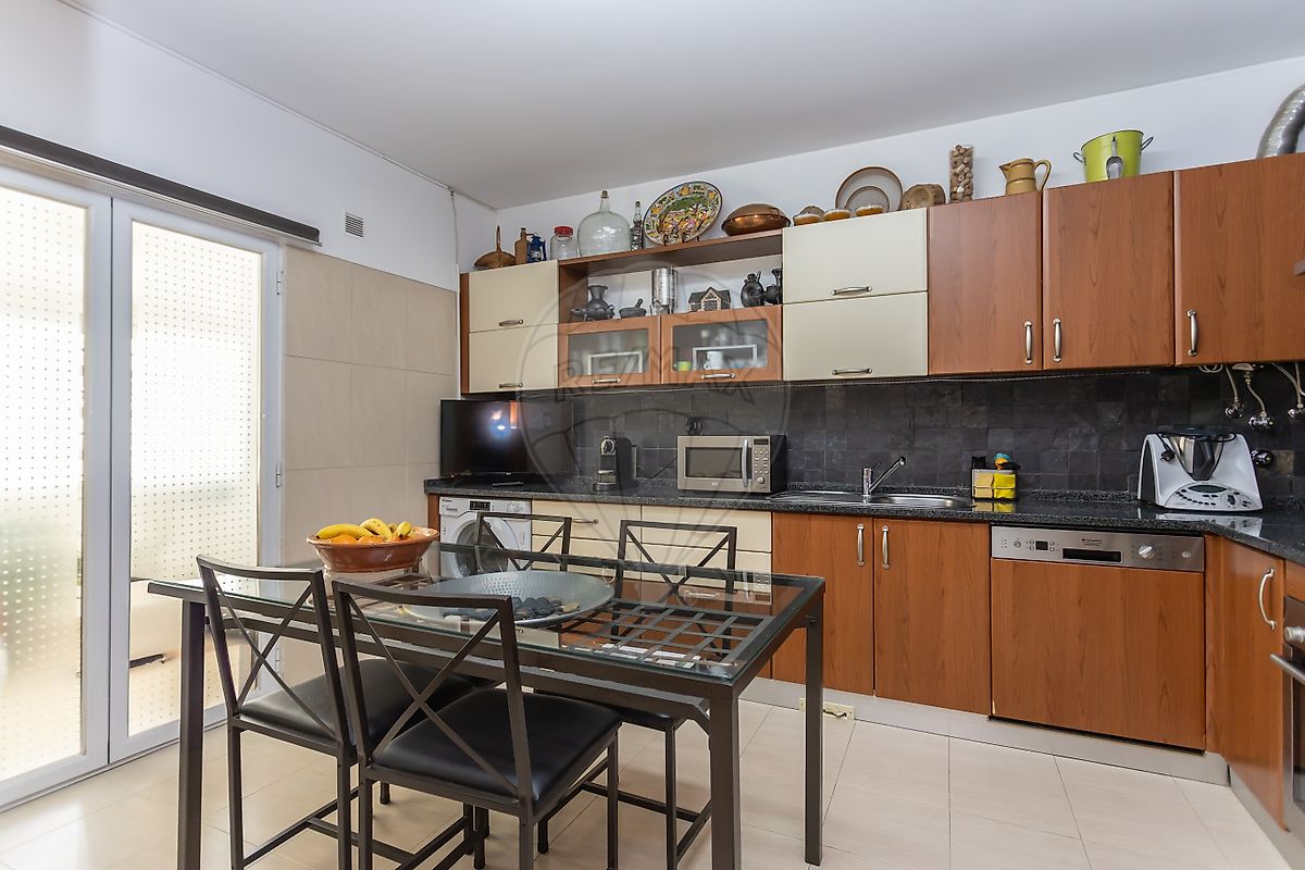 listing 123501087-84 picture-0