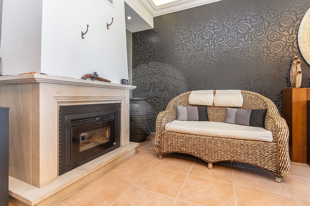 listing 123501087-84 picture-0