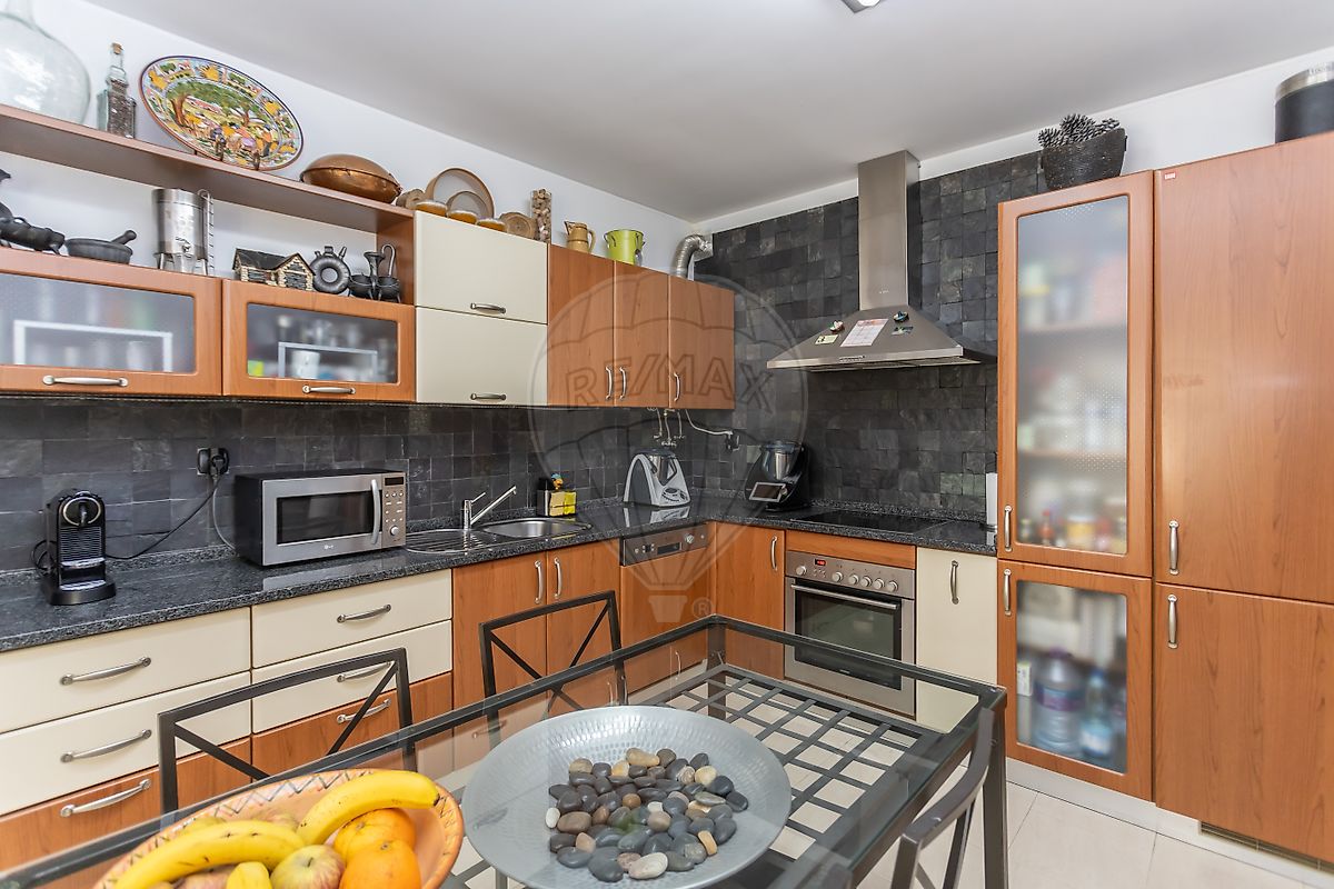 listing 123501087-84 picture-0