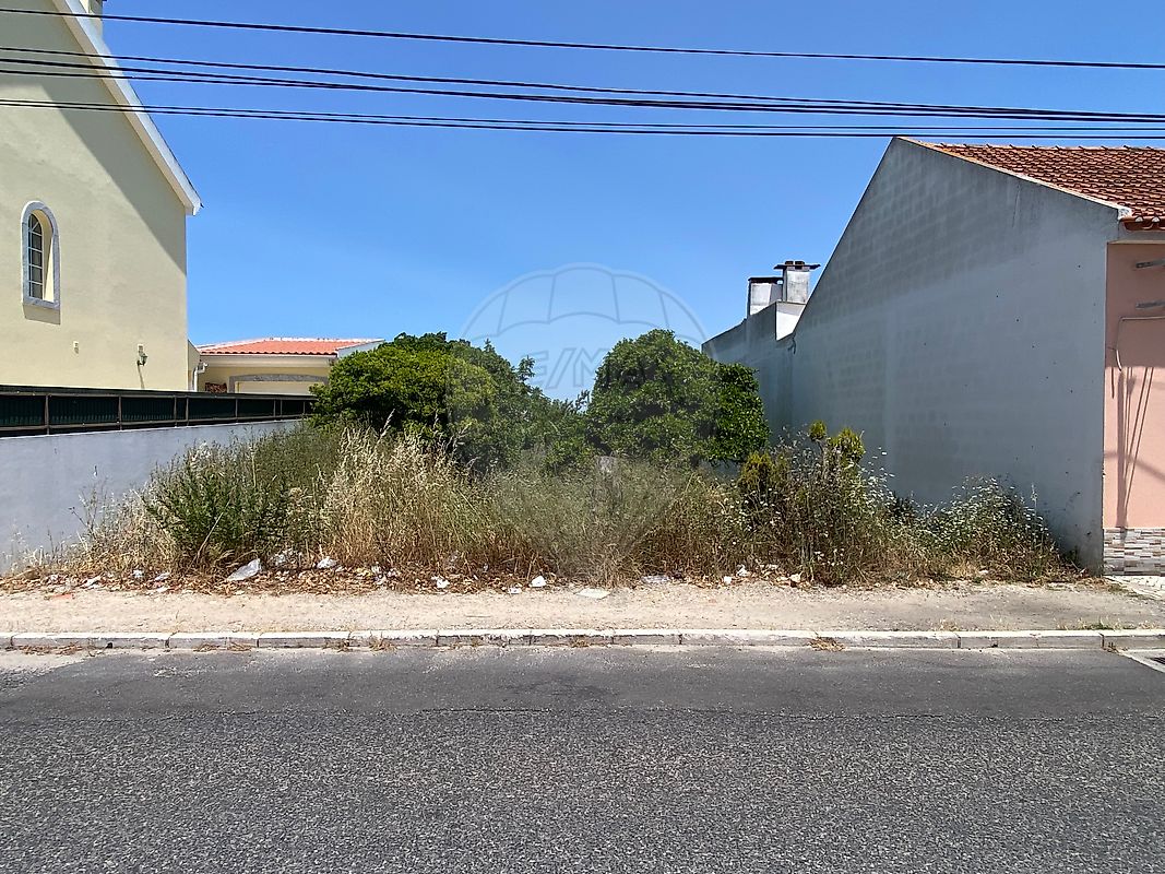 Land for sale in Palmela, Portugal — €200,000