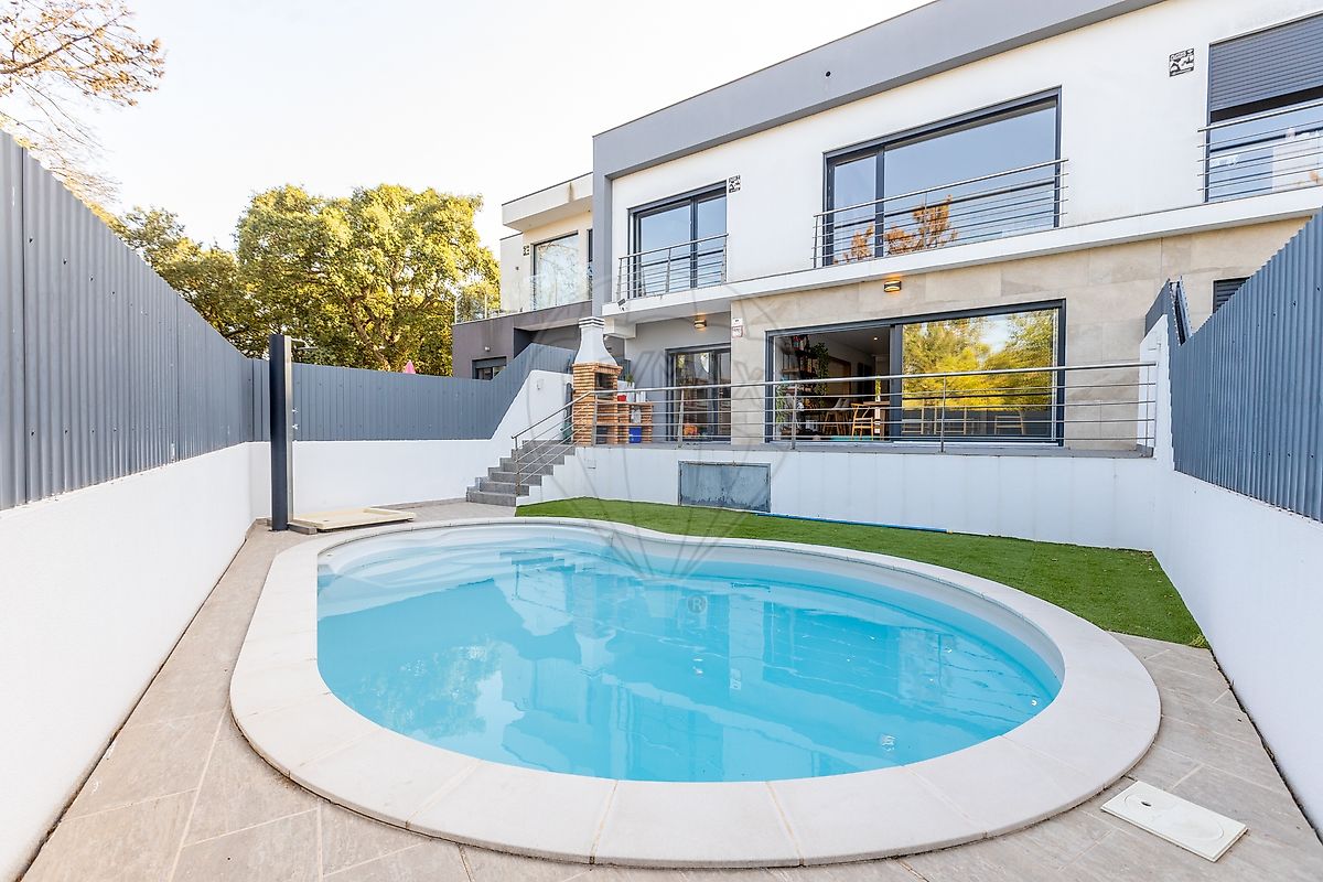 Apartamento T4 à venda em Palmela