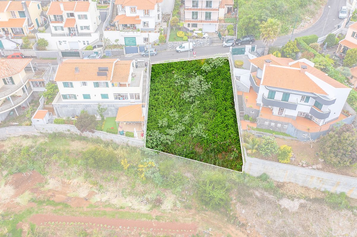 Terreno à venda em Santa Cruz