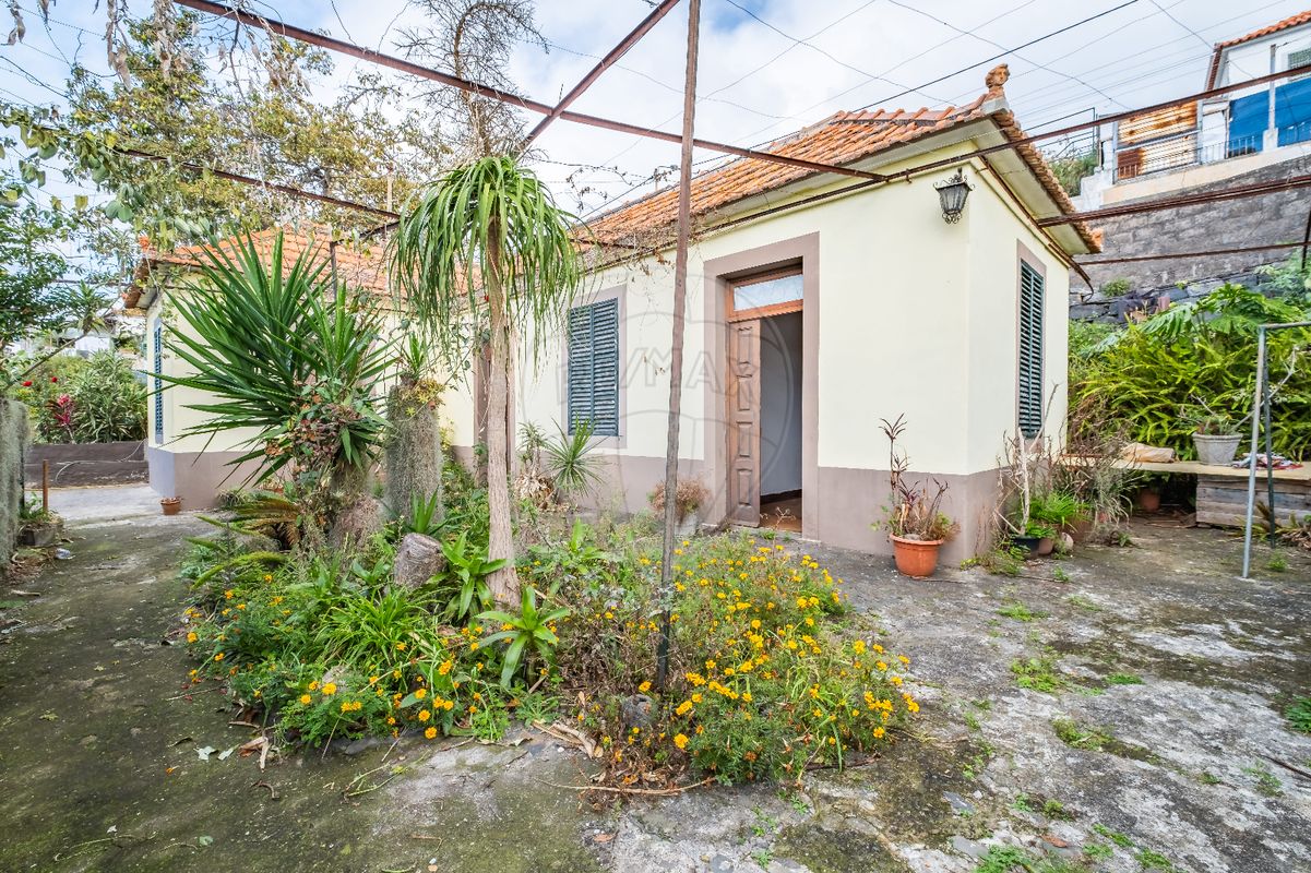listing 123511061-204 picture-0