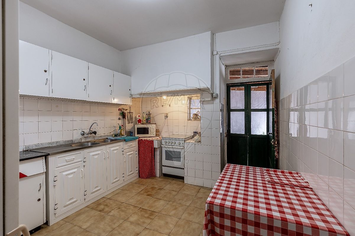 listing 123511068-82 picture-0