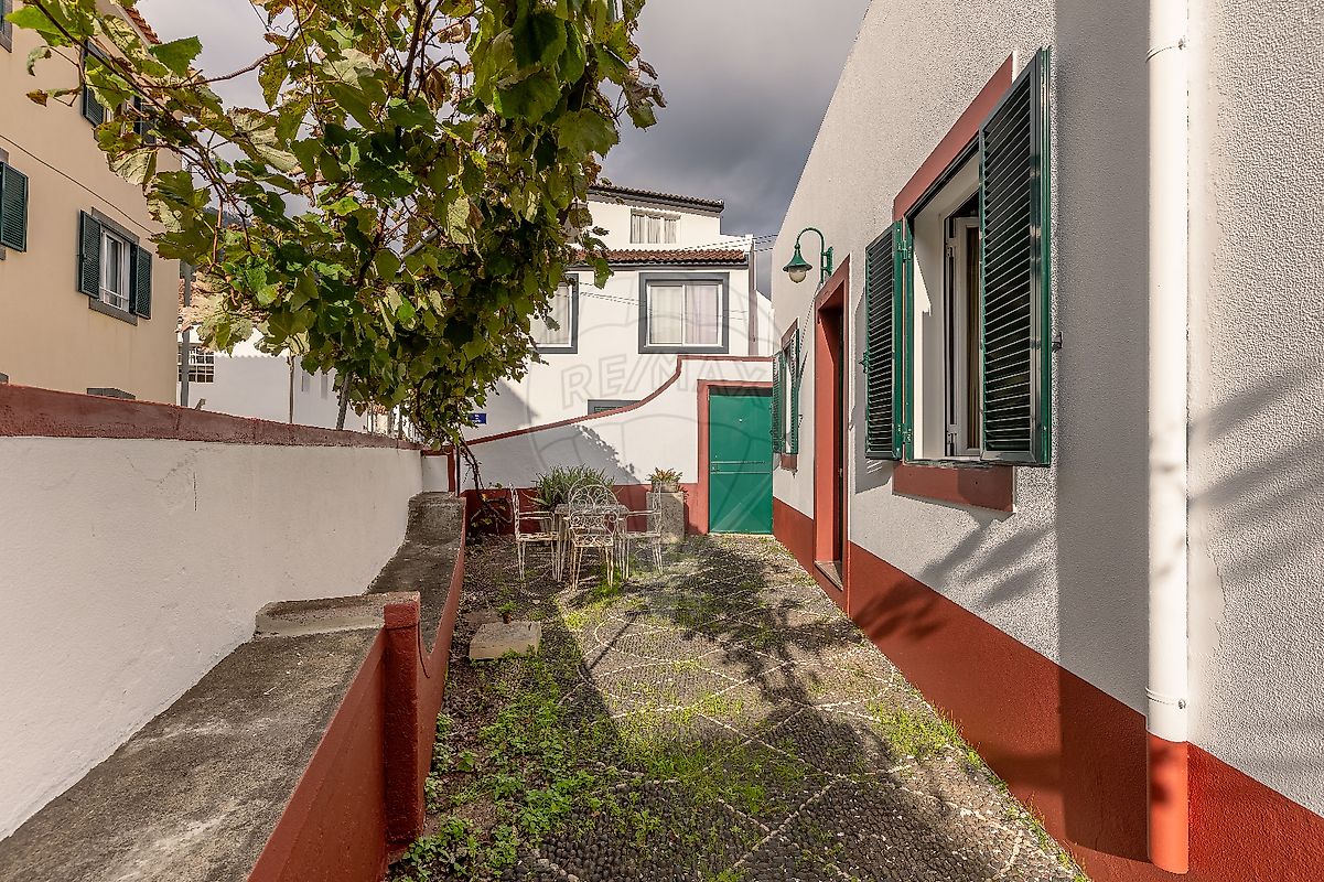 listing 123511068-82 picture-0