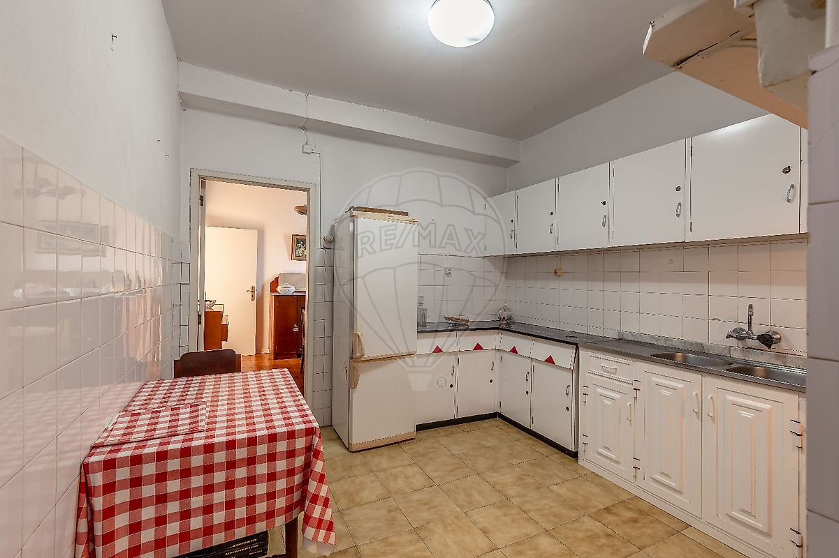 listing 123511068-82 picture-0