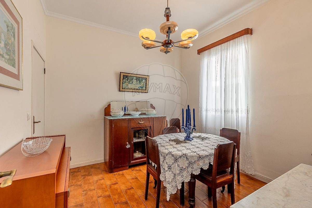 listing 123511068-82 picture-0