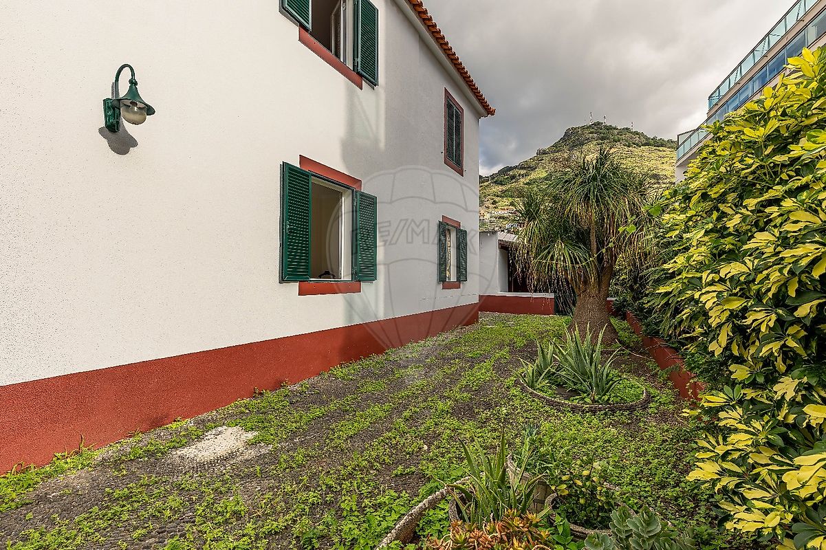 listing 123511068-82 picture-0