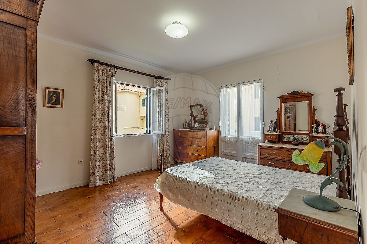 listing 123511068-82 picture-0