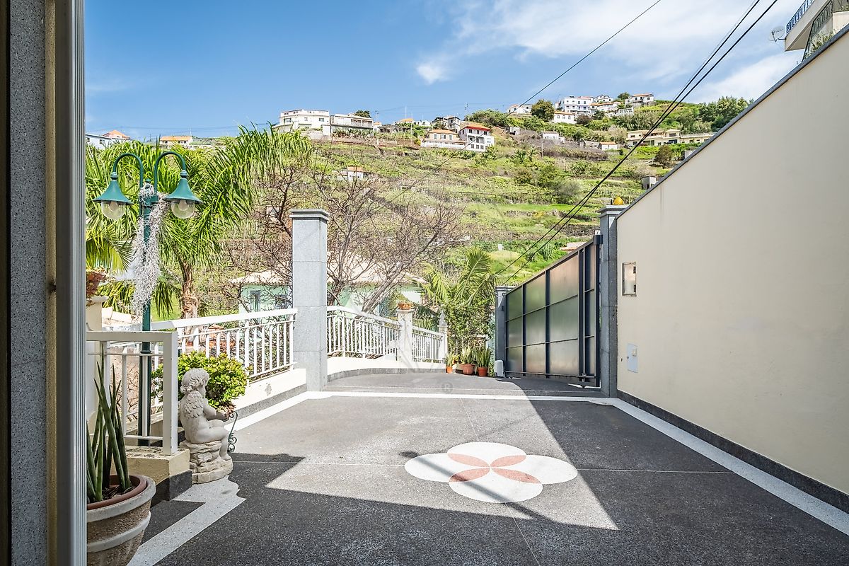 listing 123511061-211 picture-0
