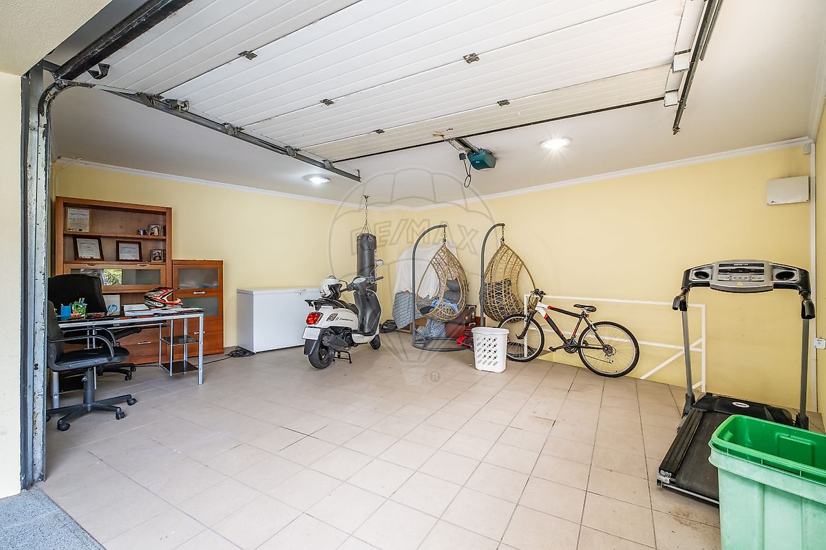 listing 123511061-211 picture-0