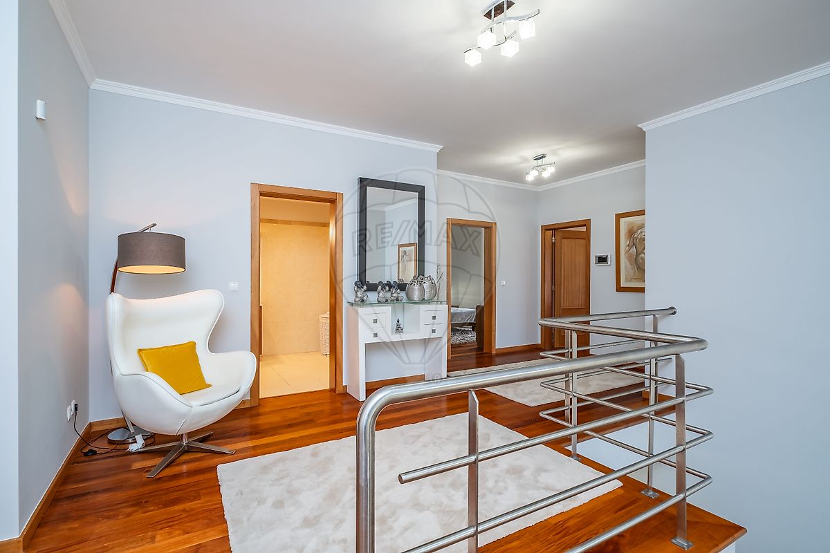 listing 123511061-211 picture-0