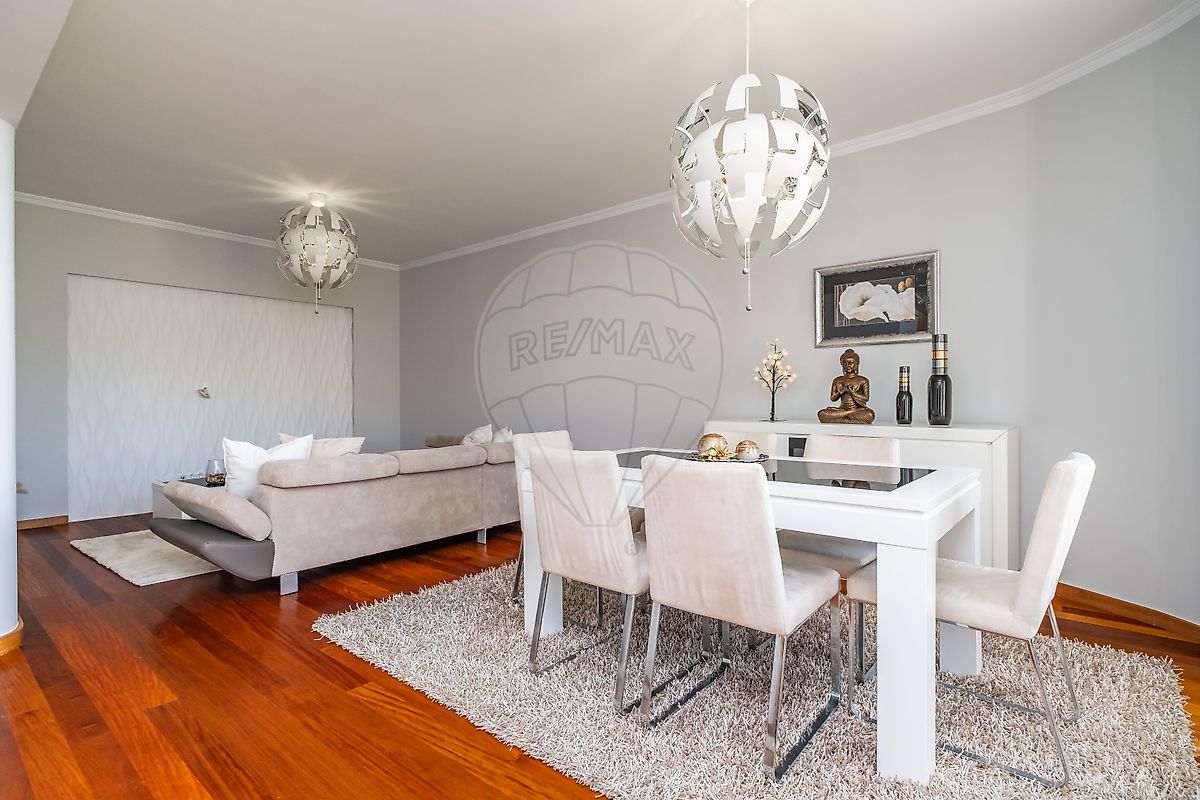 listing 123511061-211 picture-0