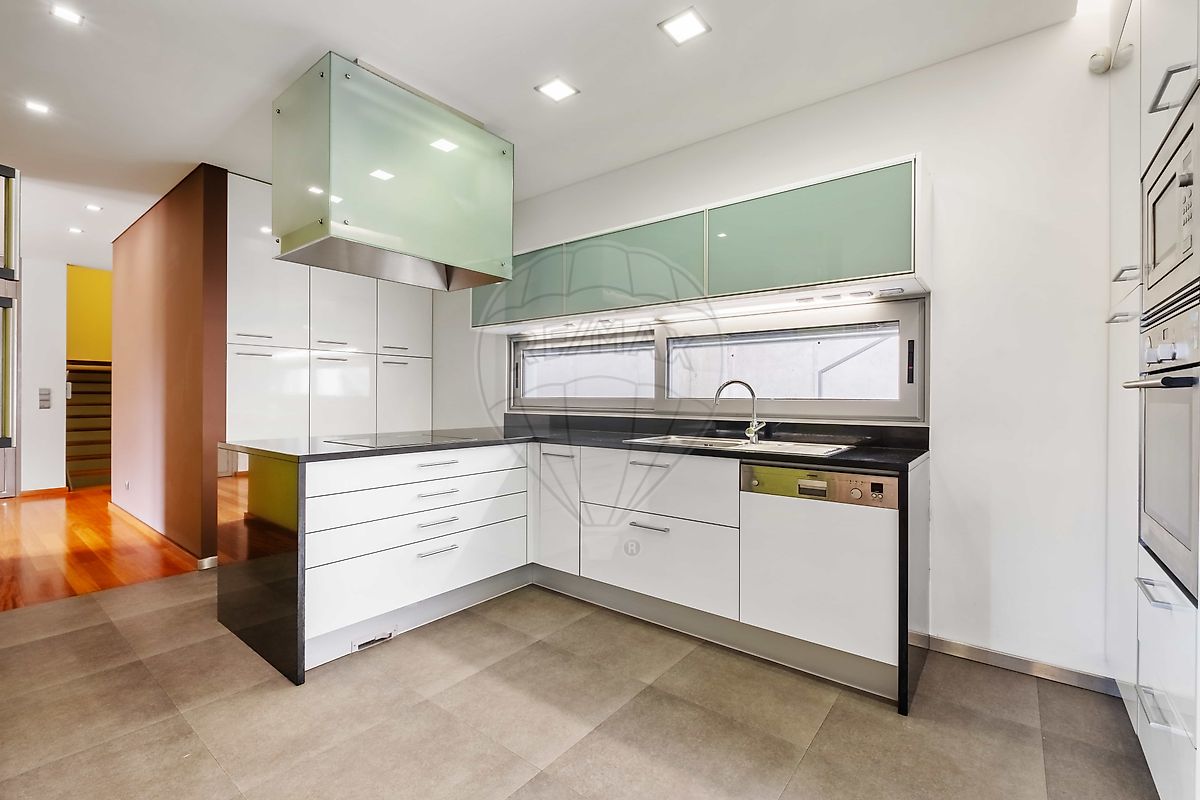 listing 123511061-214 picture-0