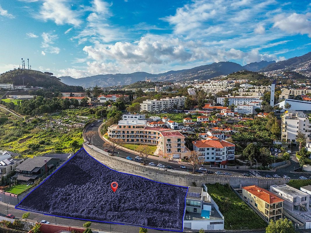 Terreno à venda em Funchal