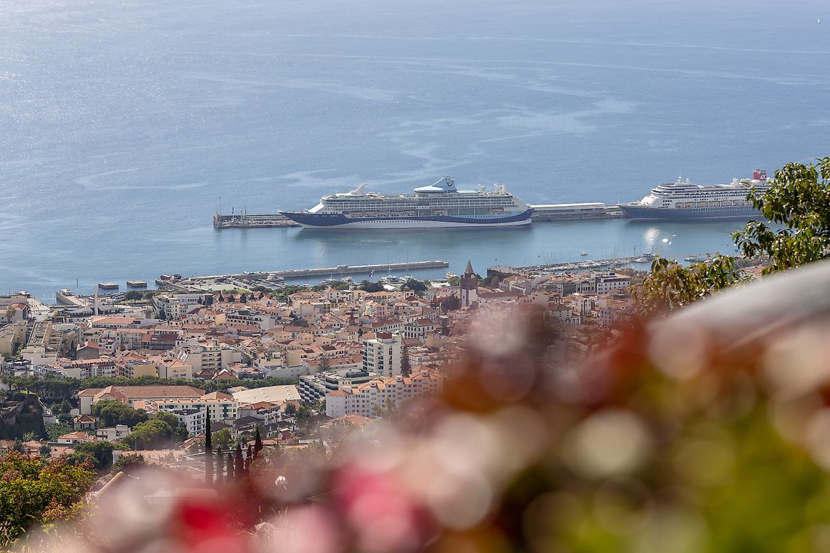 Moradia T9 à venda em Funchal