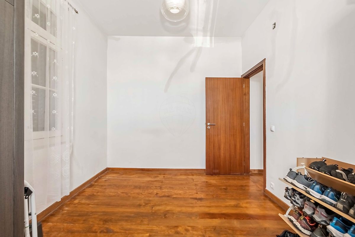 listing 123511036-1073 picture-0