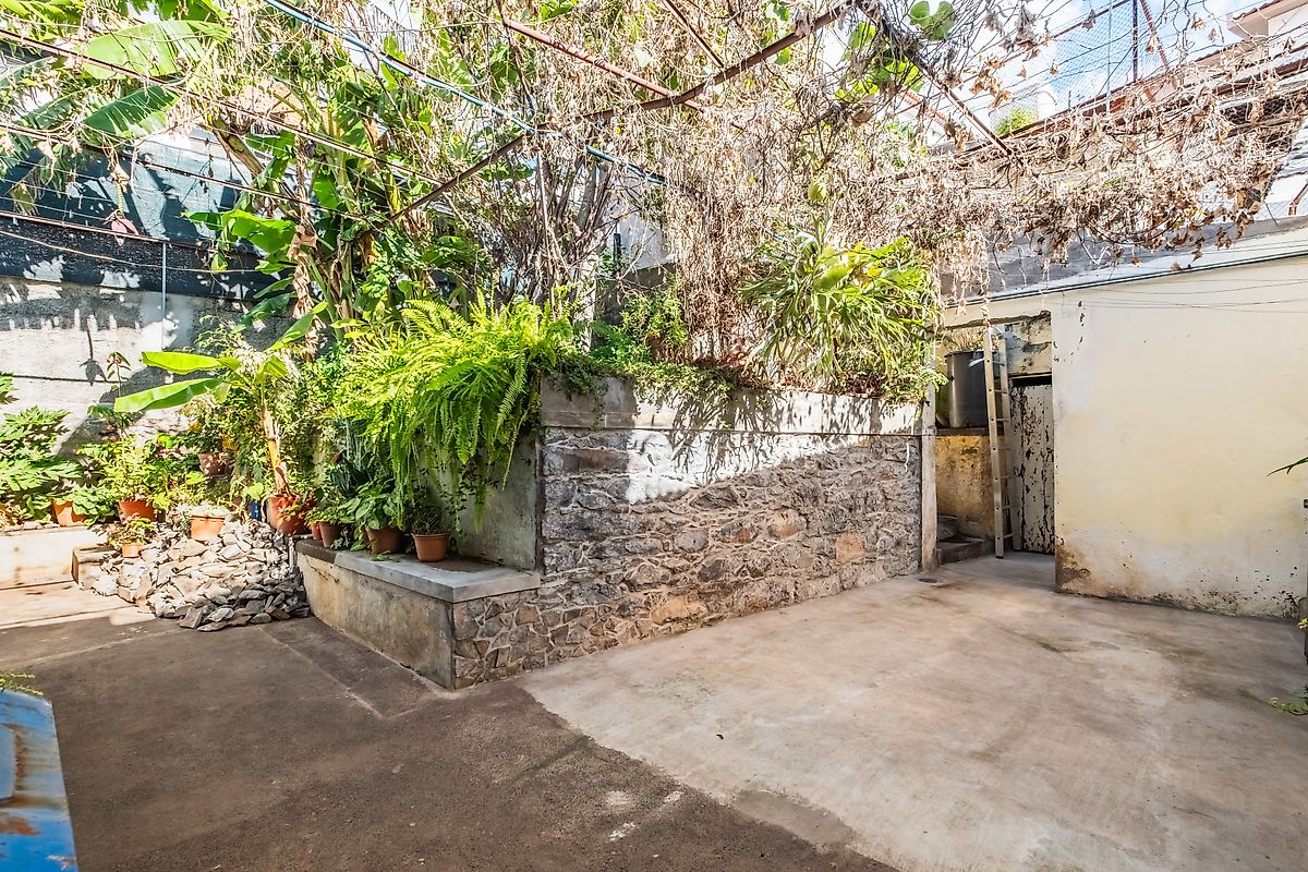 listing 123511036-1073 picture-0