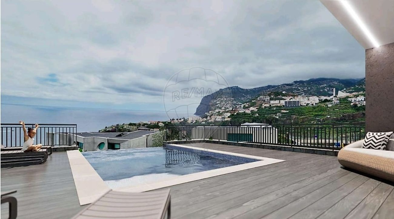 Moradia T3 à venda em Funchal