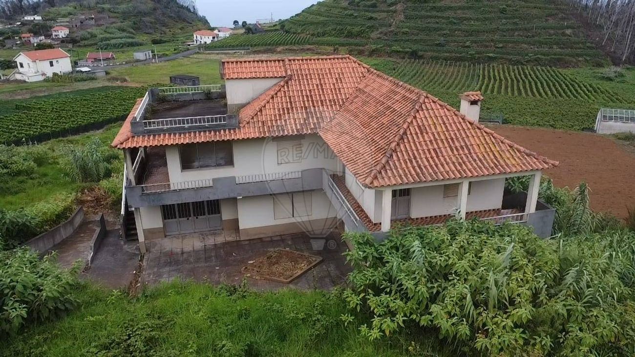 Moradia T6 para venda