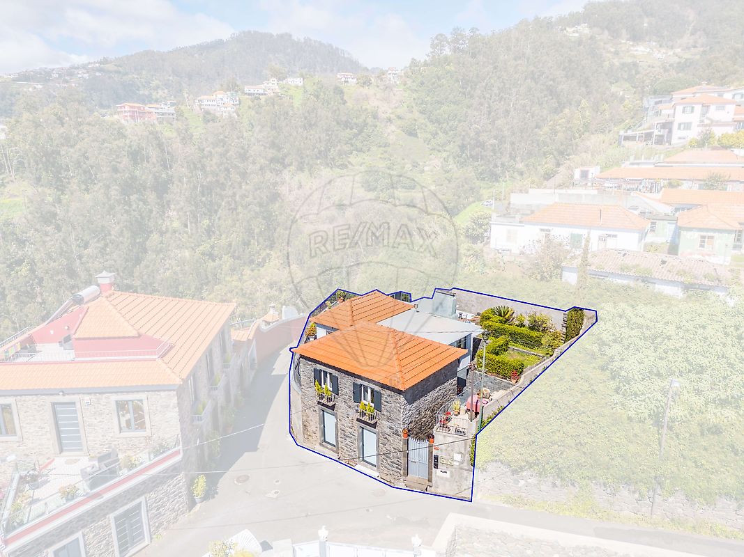 Moradia T2 à venda em Funchal