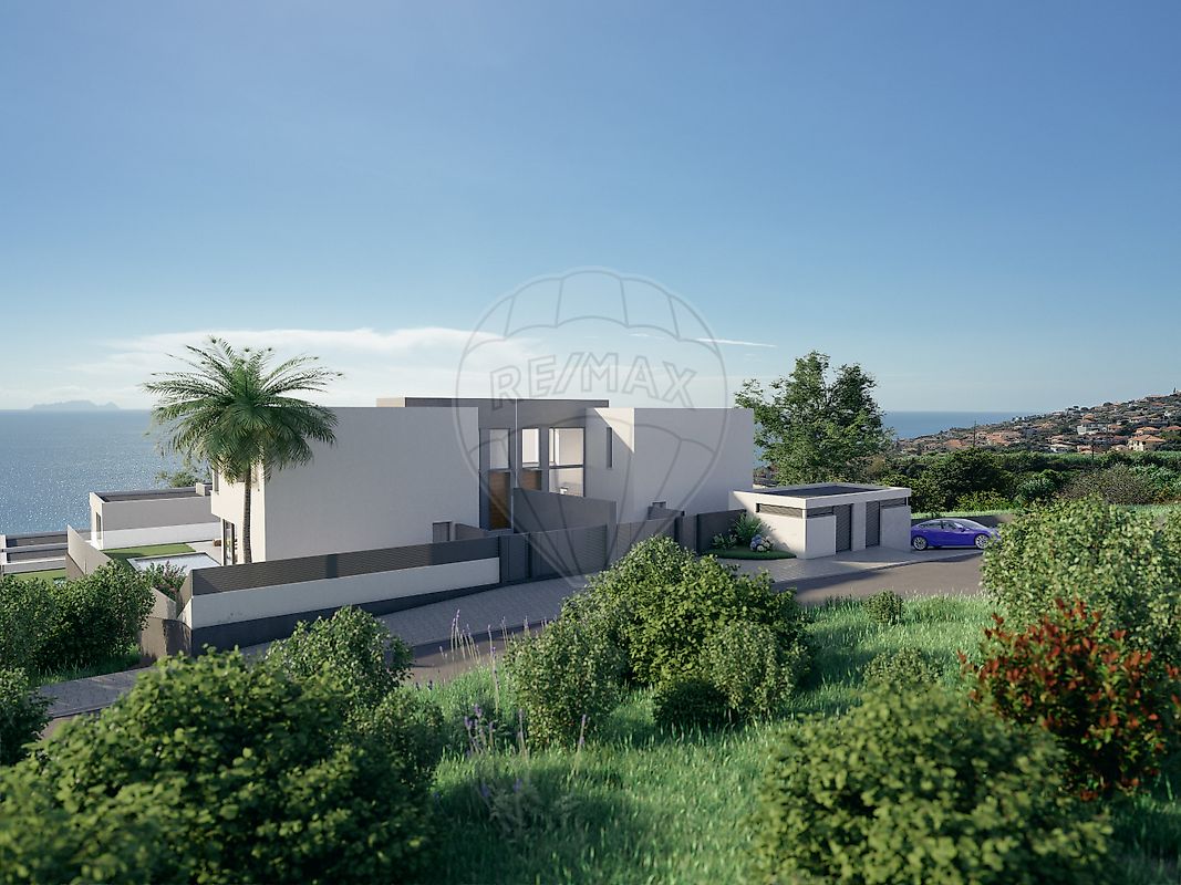 Moradia T3 à venda em Santa Cruz