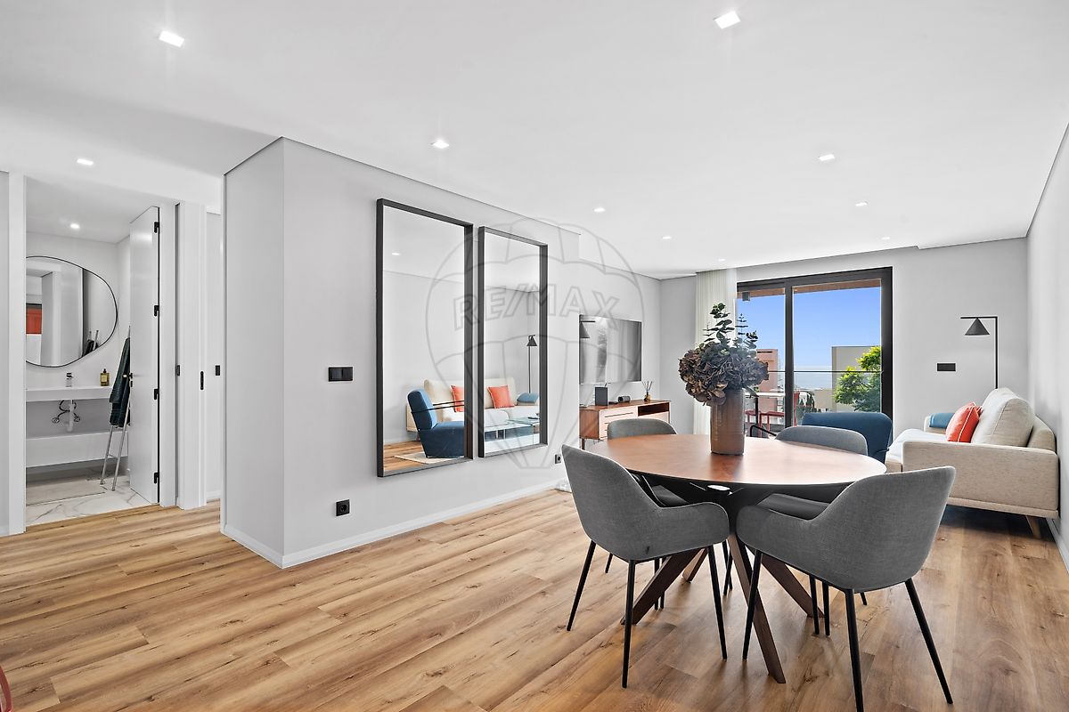 Apartamento T2 para arrendar em Funchal