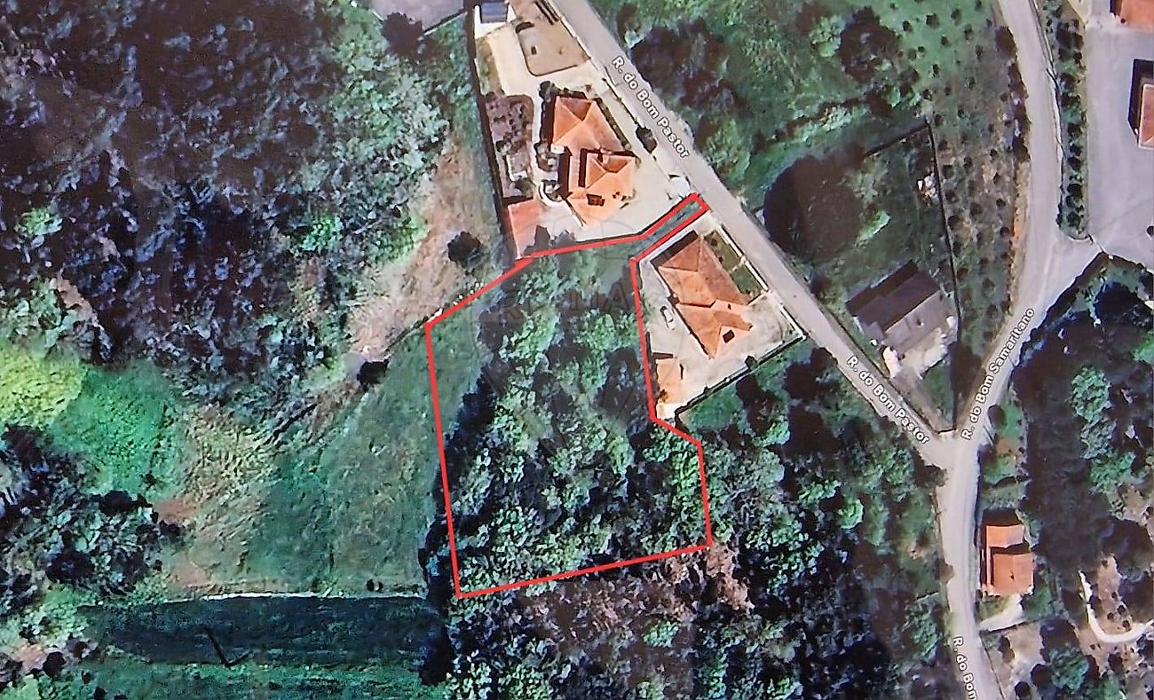 Land for sale in Ourém, Portugal — €105,000