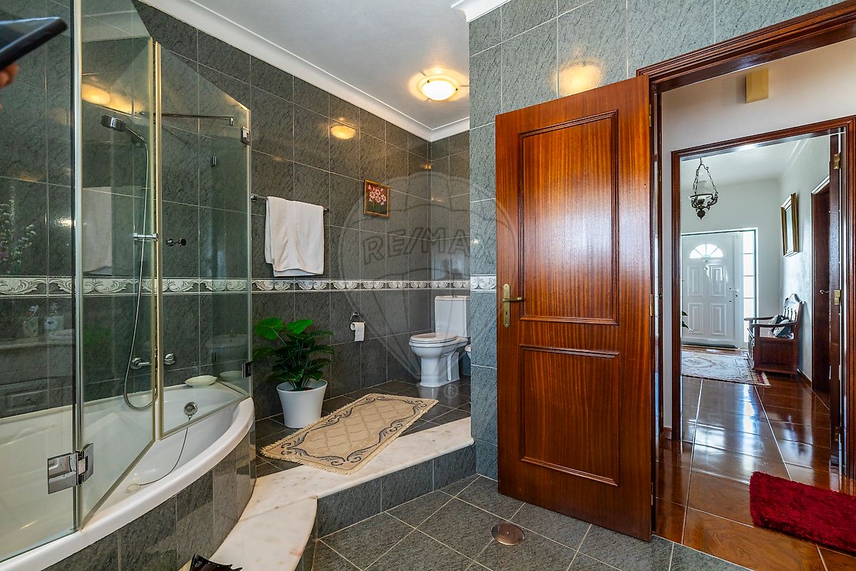 listing 123532009-39 picture-0