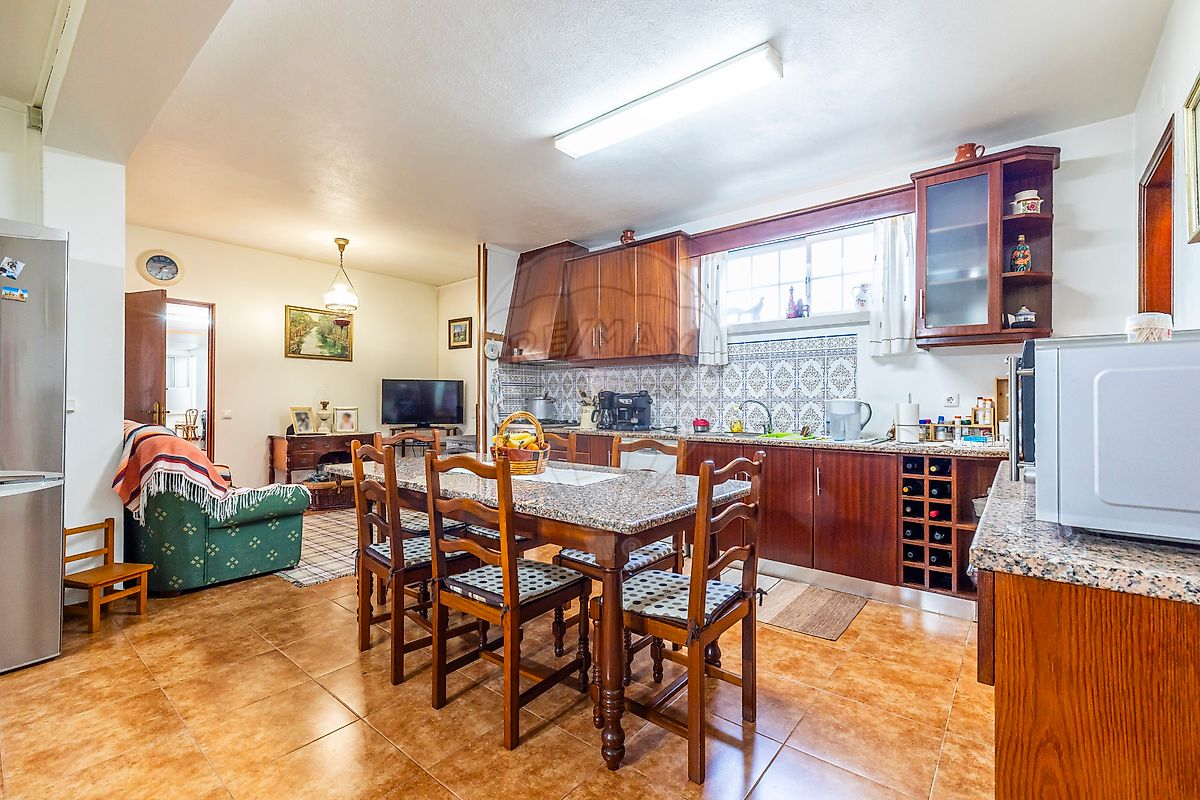listing 123532009-39 picture-0
