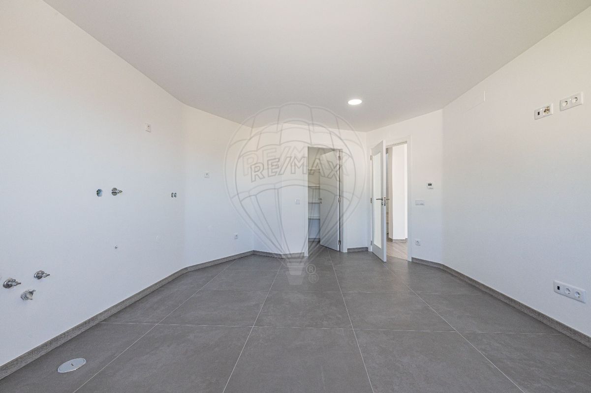 listing 123531094-220 picture-0