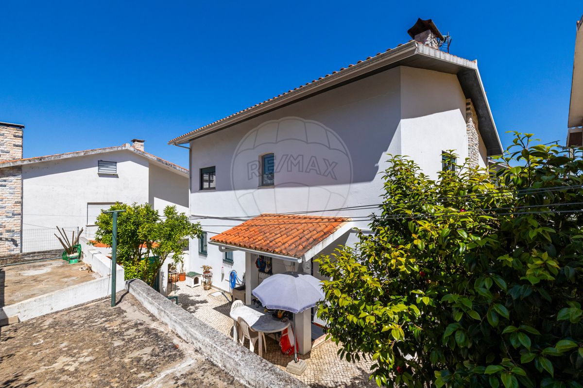listing 123532009-48 picture-0