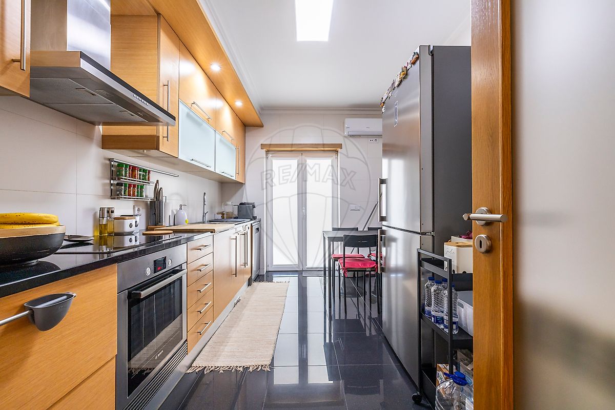 listing 123532009-52 picture-0