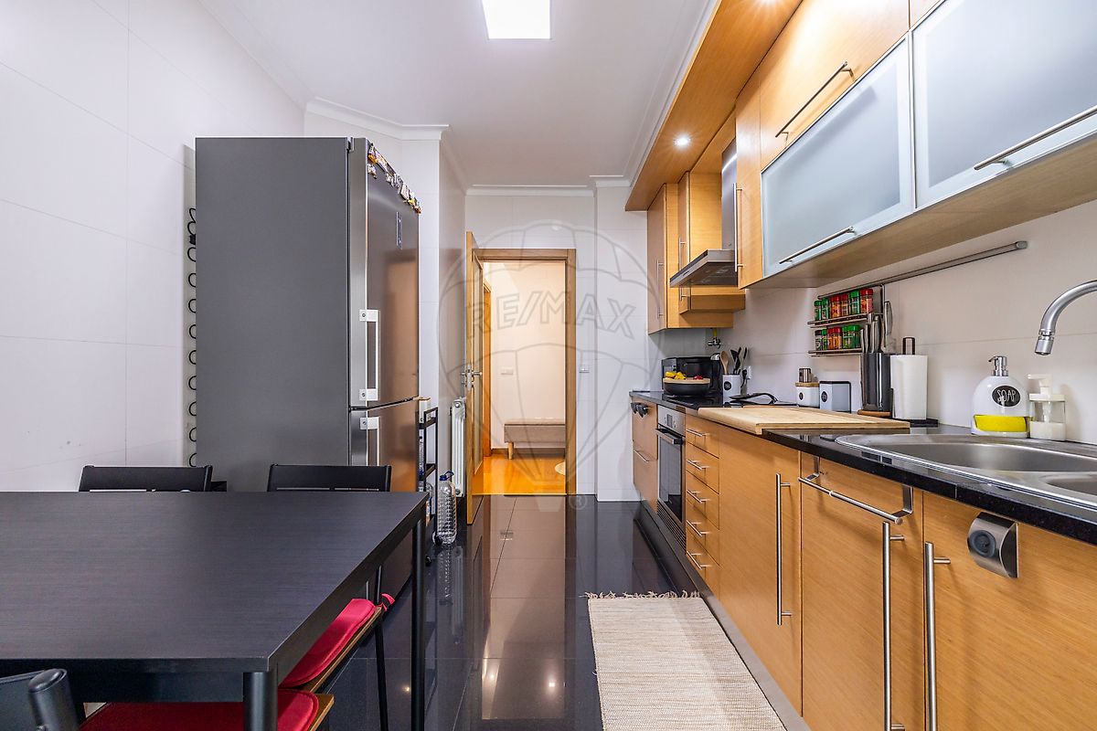 listing 123532009-52 picture-0