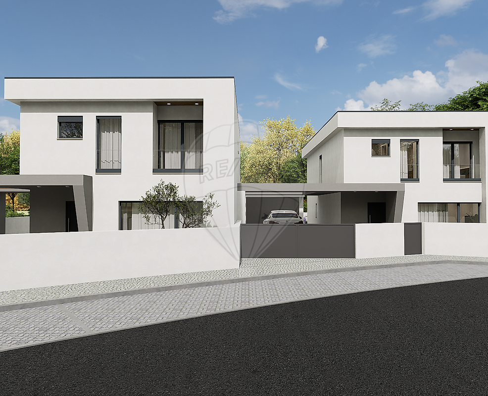 Moradia T4 para venda
