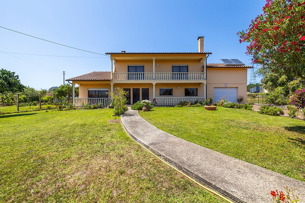 Moradia T4 para venda