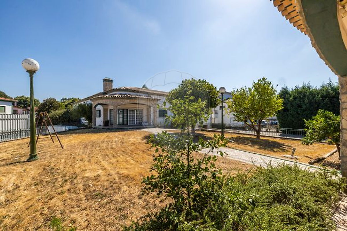 Moradia - Bidoeira de Cima, Leiria, Leiria