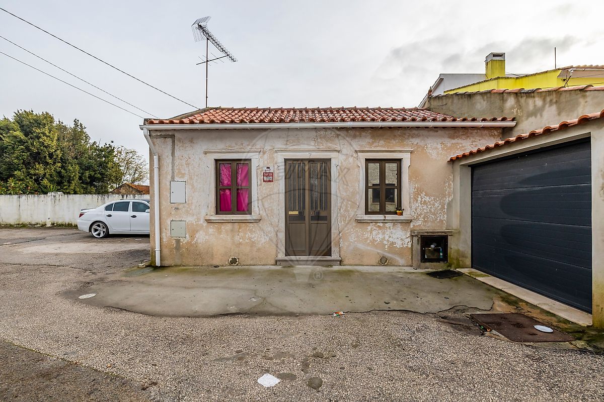 Moradia - Porto de Mós - São João Baptista e São Pedro, Porto de Mós, Leiria