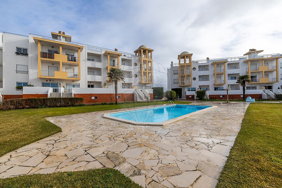 Apartamento T3 à venda em Nazaré