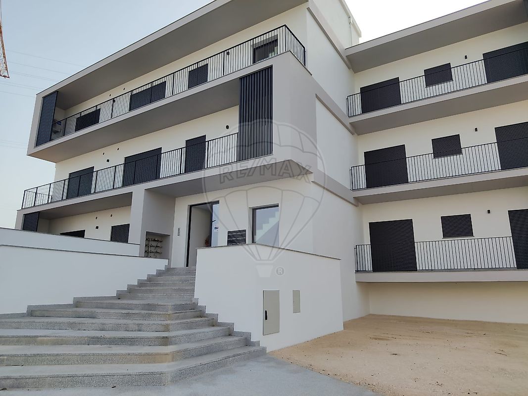 Apartamento T3 à venda em Batalha