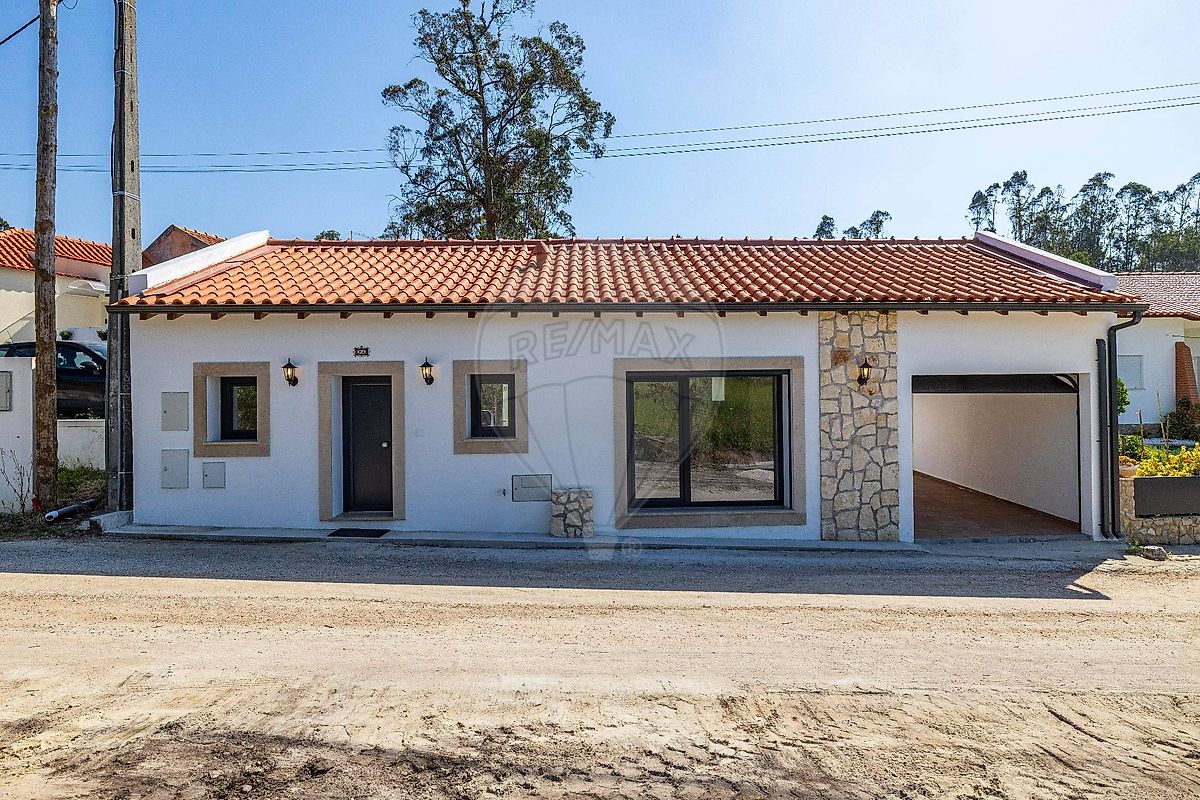 Moradia - Juncal, Porto de Mós, Leiria