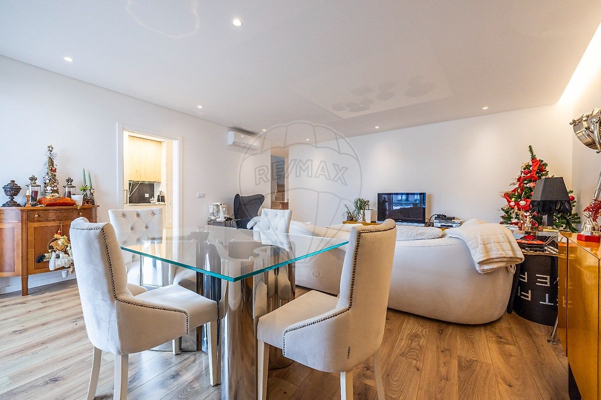 Apartamento T4 à venda em Leiria